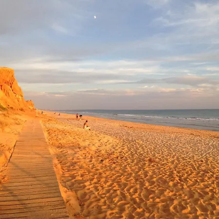 Lovely Studio Marta On The Beach Falesia, Apartment *