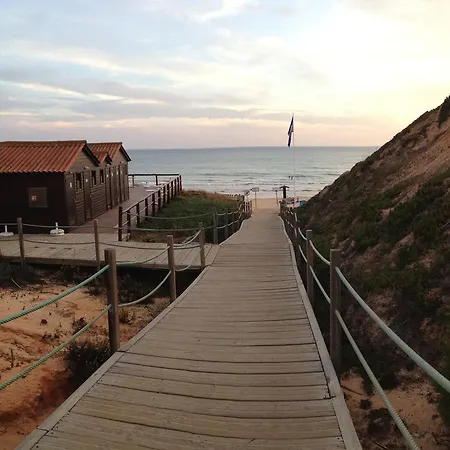 Lovely Studio Marta On The Beach Falesia, Apartment