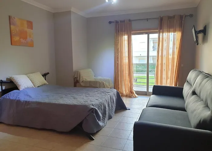 Lovely Marta On The Falesia, Albufeira