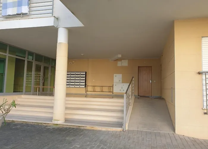 Lovely Marta On The Falesia, Appartement Albufeira